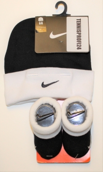 Nike Baby Set Mütze und Schuhe 0-6 Monate schwarz-weiss