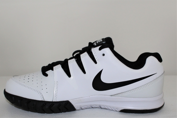 Nike Tennisschuhe Kinder Court weiß-schwarz Gr. 38,5